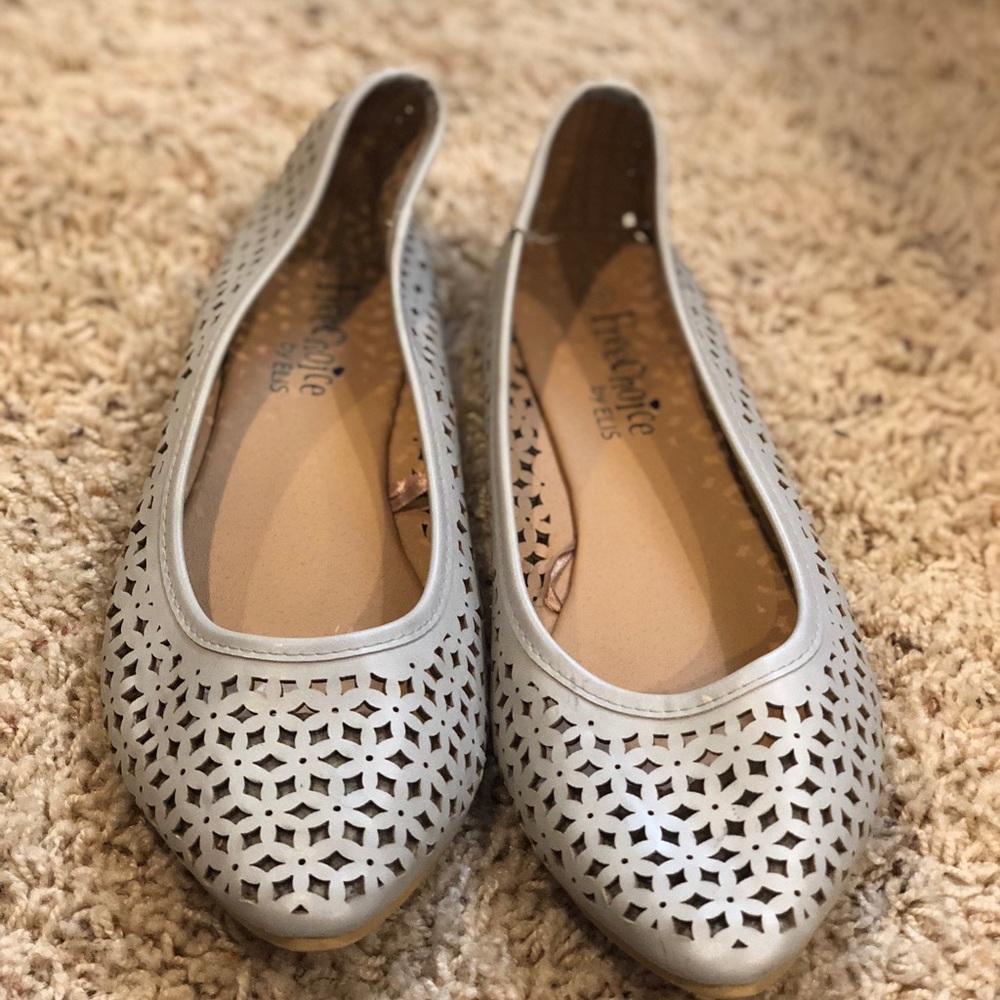 Taupe/Grey Flats